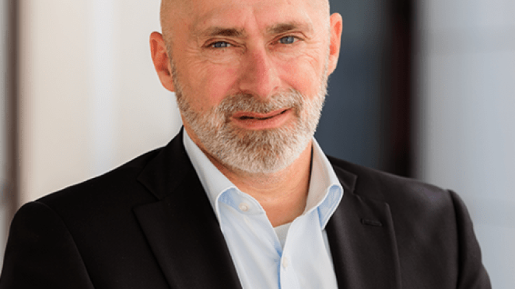 René Rock ist Beisitzer im Bundesvorstand und Vorsitzender der FDP-Fraktion im Hessischen Landtag
